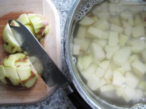 Dicing peeled potatoes