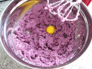 Add purple sweet potato, egg and vanilla