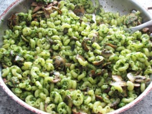 Pistachio Pesto with Mushrooms and Pasta in the Skillet