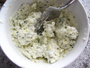 Goat cheese thyme filling