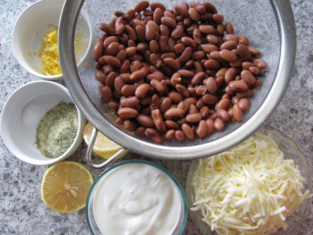 Easy Cheesy Bean Dip Ingredients